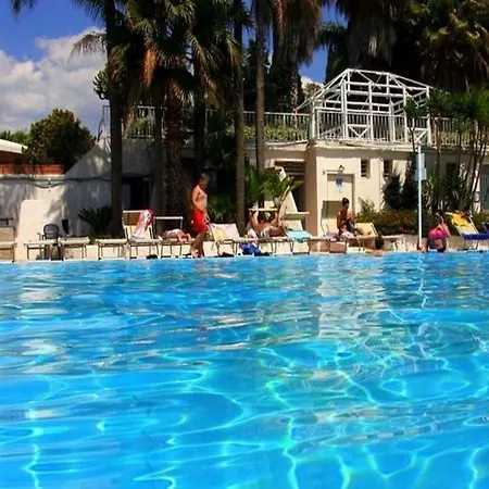 Nicolaus Club 4* Fontane Bianche