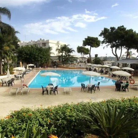 Nicolaus Club Ξενοδοχείο 4*